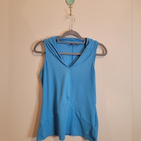 Athleta Bright Blue Sleeveless athletic top Size Medium - Picture 2 of 9